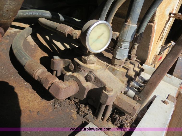 image for item B2346 1992 Ledwell 42' aluminum paddle wagon trailer