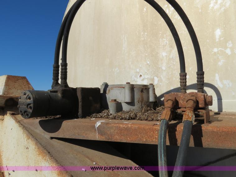 image for item B2346 1992 Ledwell 42' aluminum paddle wagon trailer