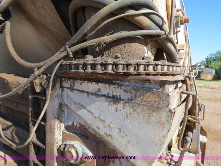 image for item B2346 1992 Ledwell 42' aluminum paddle wagon trailer