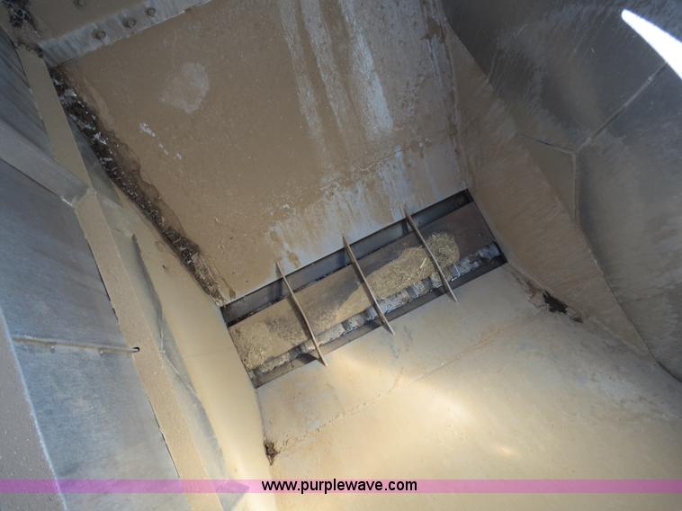 image for item B2346 1992 Ledwell 42' aluminum paddle wagon trailer