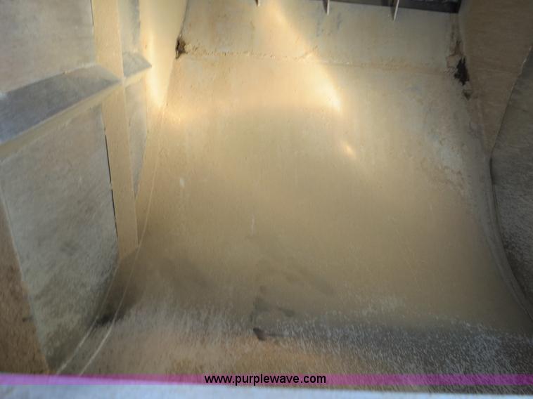 image for item B2346 1992 Ledwell 42' aluminum paddle wagon trailer