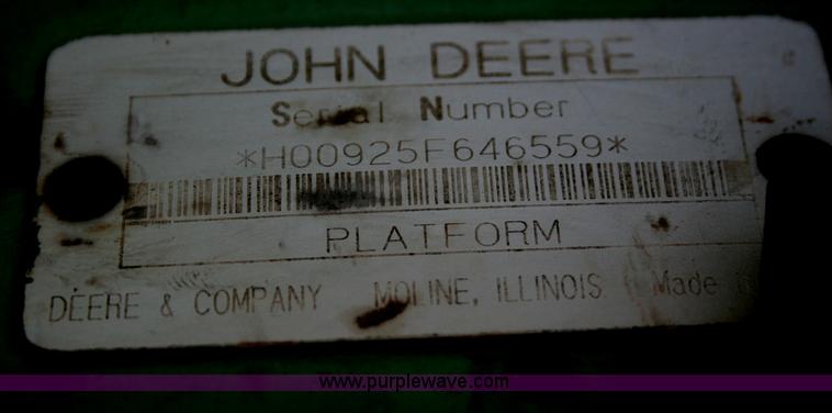 image for item B2348 1996 John Deere 925 25' flex platform header