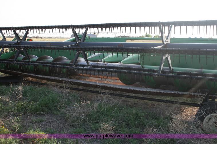 image for item B2348 1996 John Deere 925 25' flex platform header