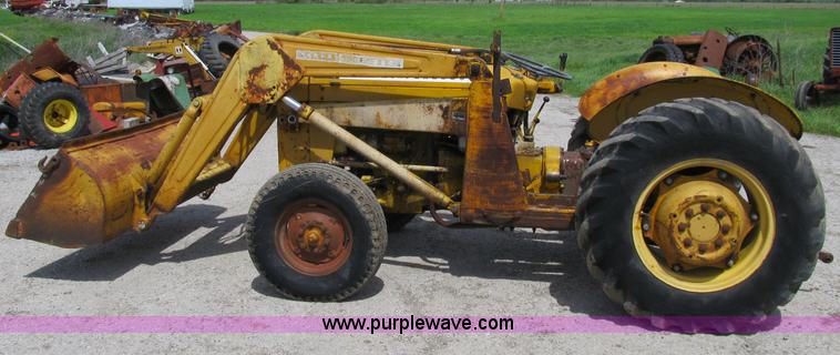 image for item B2699 Massey Ferguson 203 industrial tractor