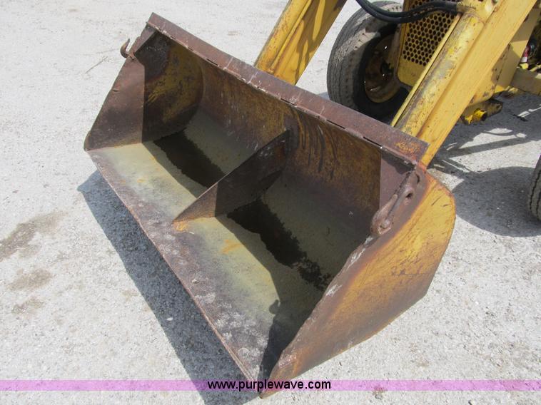 image for item B2699 Massey Ferguson 203 industrial tractor