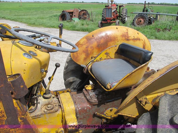 image for item B2699 Massey Ferguson 203 industrial tractor