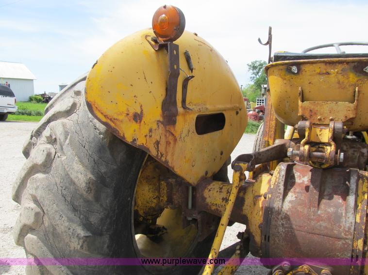 image for item B2699 Massey Ferguson 203 industrial tractor