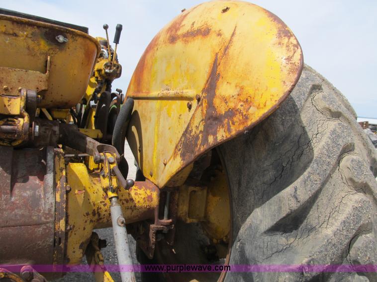 image for item B2699 Massey Ferguson 203 industrial tractor