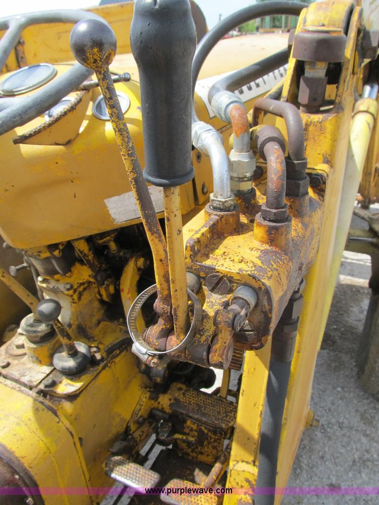 image for item B2699 Massey Ferguson 203 industrial tractor