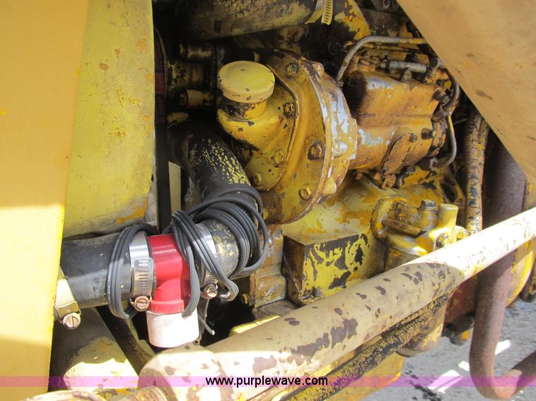 image for item B2699 Massey Ferguson 203 industrial tractor