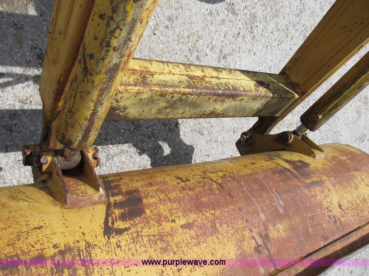 image for item B2699 Massey Ferguson 203 industrial tractor