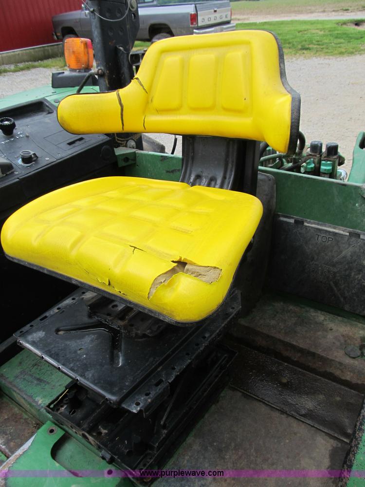 image for item B2706 1998 John Deere 6410L MFWD tractor