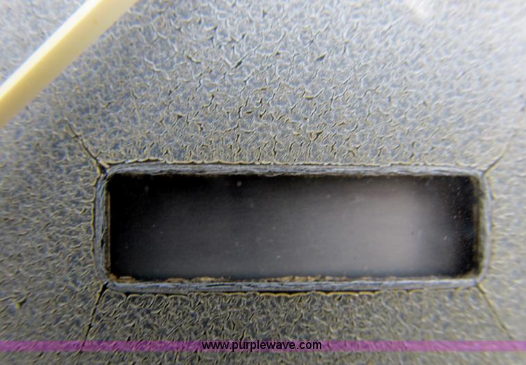 image for item B2706 1998 John Deere 6410L MFWD tractor