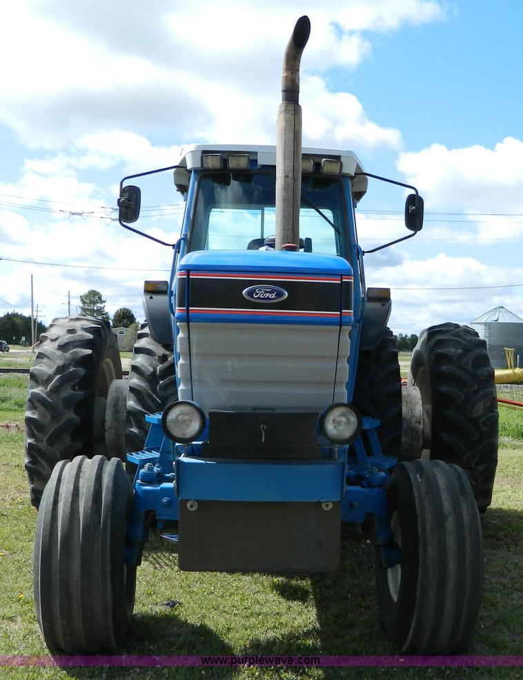 image for item B3653 1987 Ford TW35 tractor