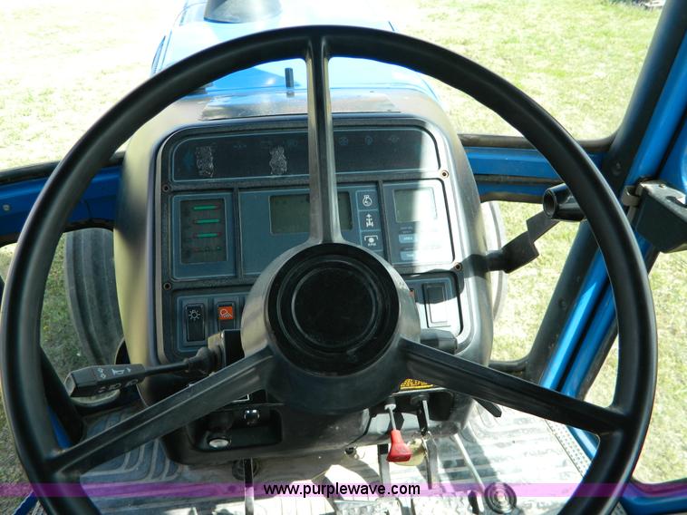 image for item B3653 1987 Ford TW35 tractor