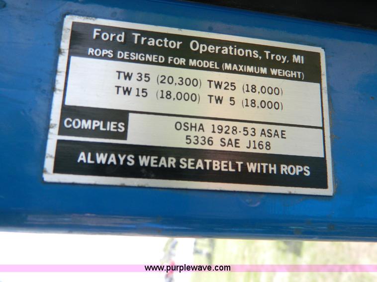 image for item B3653 1987 Ford TW35 tractor