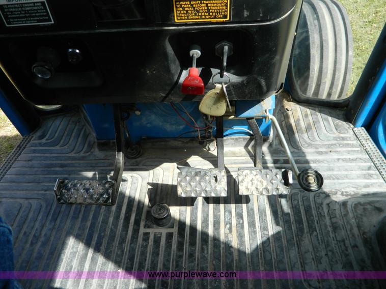 image for item B3653 1987 Ford TW35 tractor