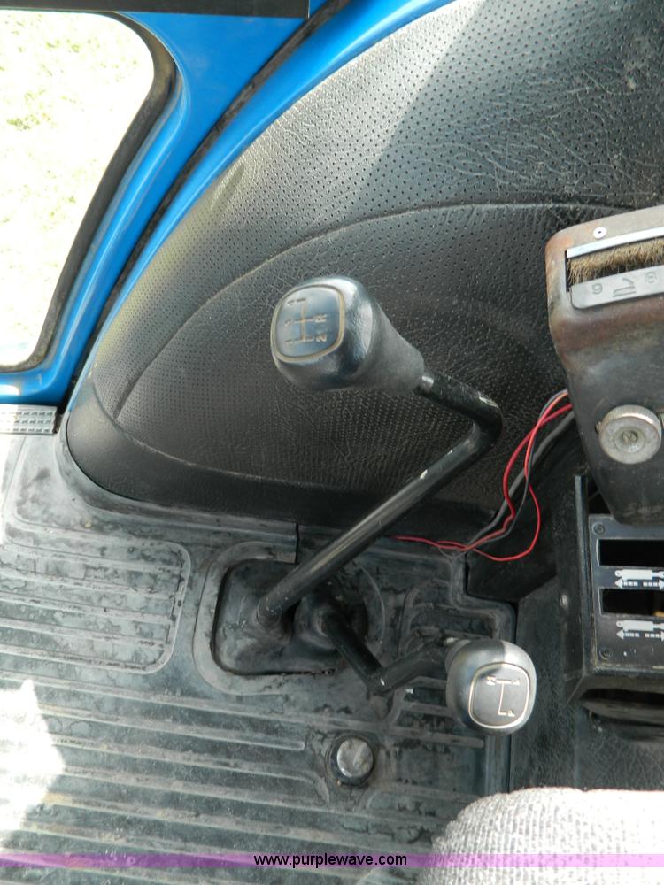 image for item B3653 1987 Ford TW35 tractor