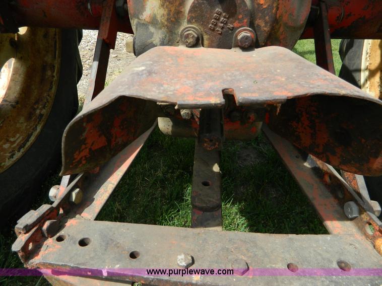 image for item B3659 1947 Cockshutt 30 row crop tractor