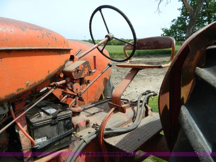 image for item B3659 1947 Cockshutt 30 row crop tractor