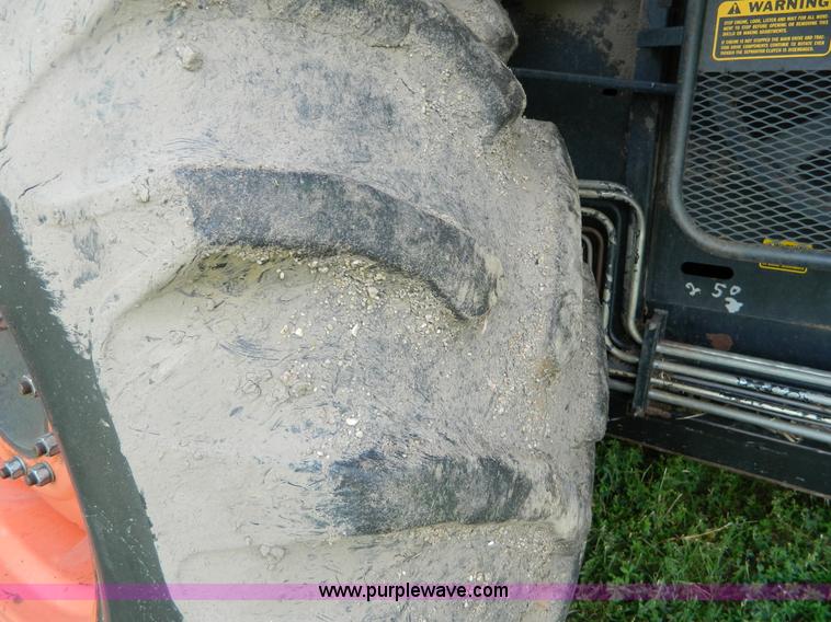 image for item B3671 1981 Allis-Chalmers Gleaner N5 combine