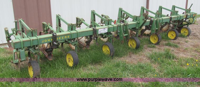 image for item B5133 1980 John Deere RM six row cultivator