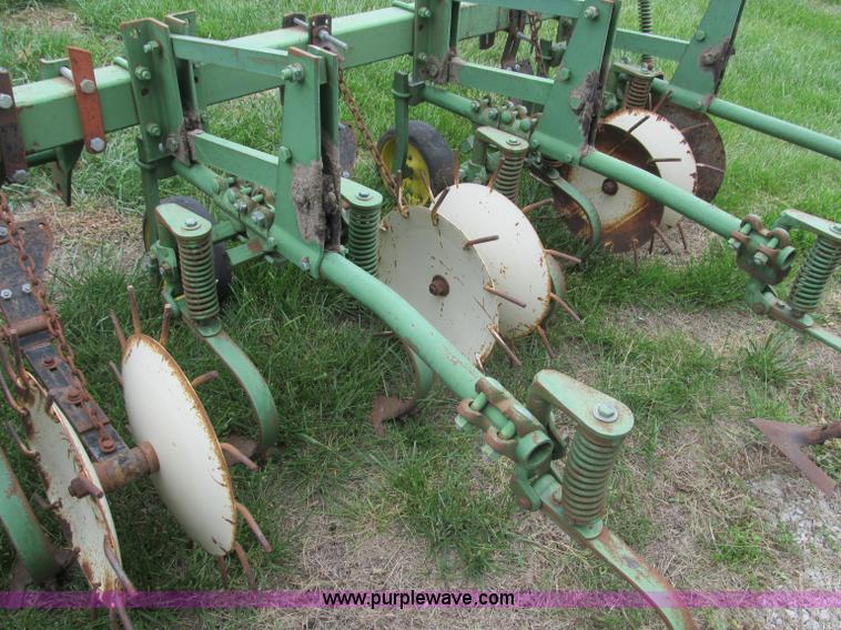image for item B5133 1980 John Deere RM six row cultivator