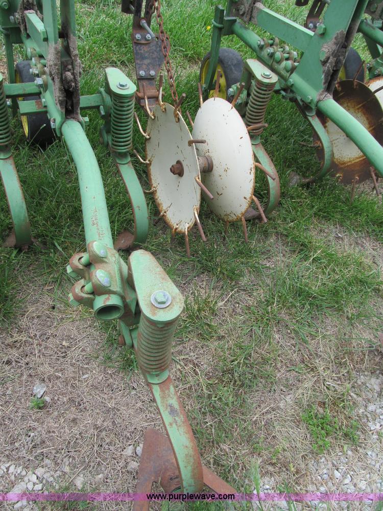 image for item B5133 1980 John Deere RM six row cultivator