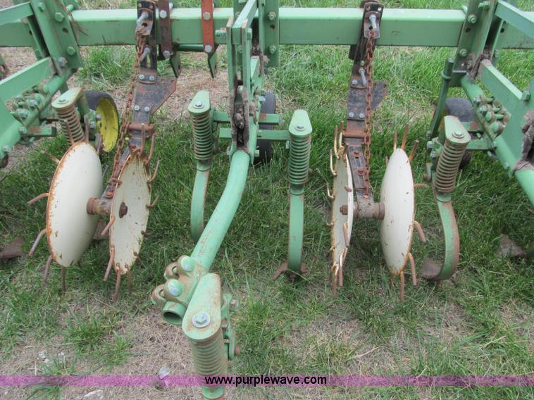 image for item B5133 1980 John Deere RM six row cultivator