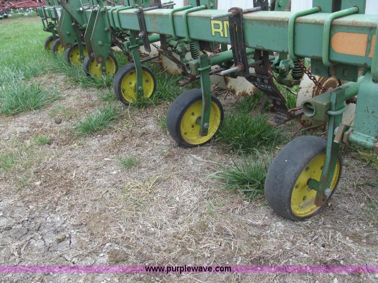 image for item B5133 1980 John Deere RM six row cultivator