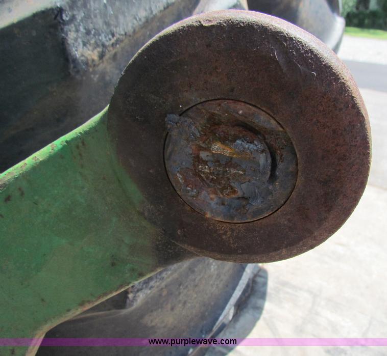 image for item B7155 1980 John Deere 8640 4WD tractor