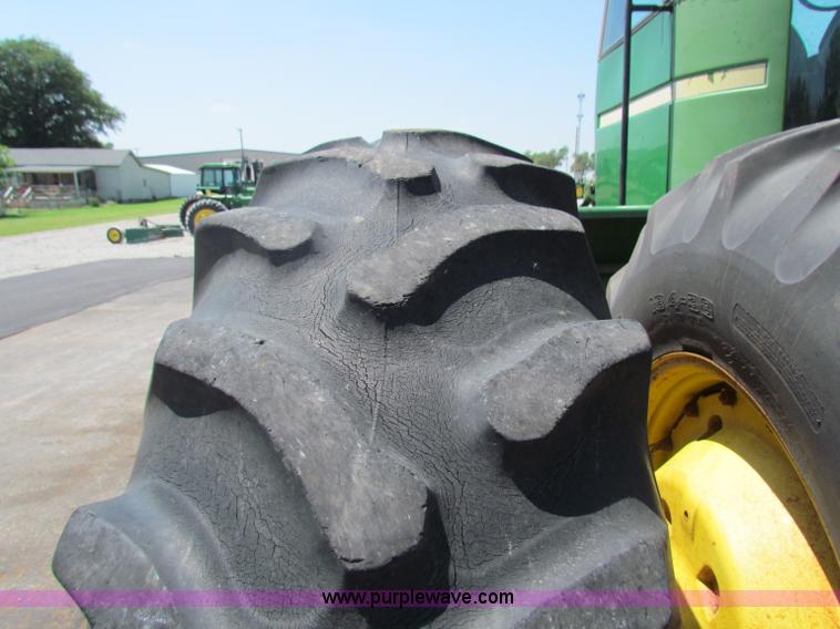 image for item B7155 1980 John Deere 8640 4WD tractor