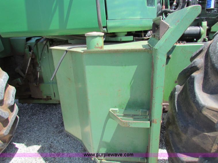 image for item B7156 1980 John Deere 8640 4WD tractor