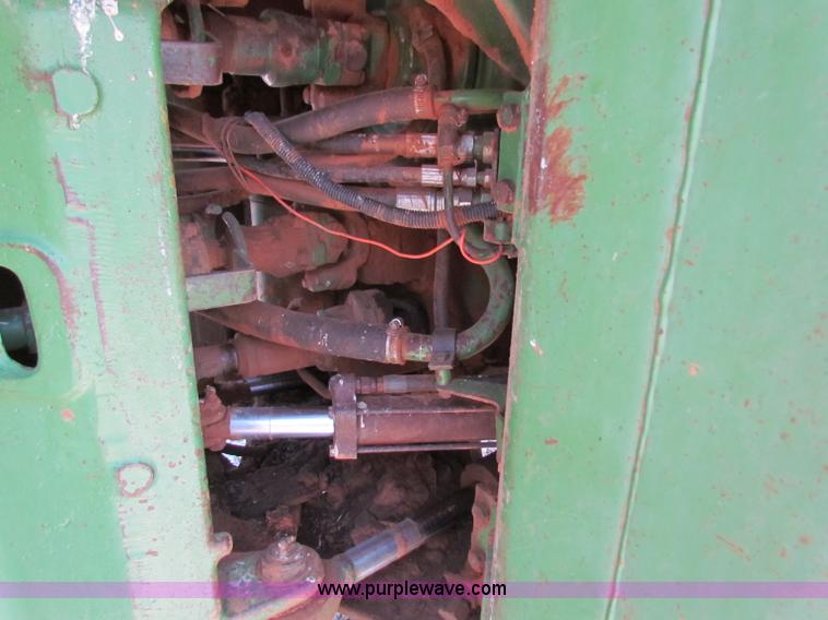 image for item B7156 1980 John Deere 8640 4WD tractor