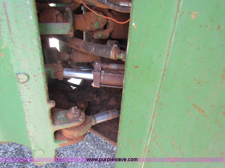 image for item B7156 1980 John Deere 8640 4WD tractor