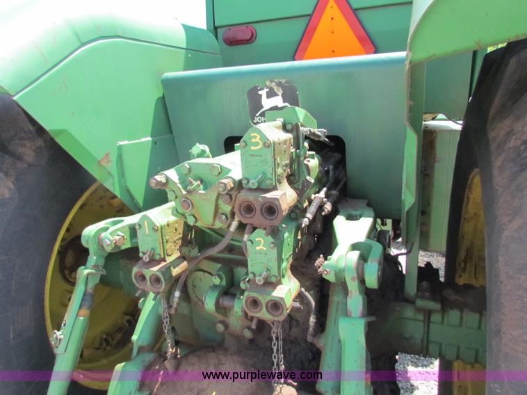 image for item B7156 1980 John Deere 8640 4WD tractor