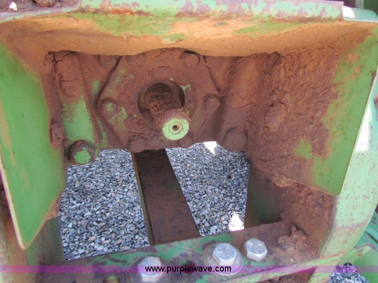 image for item B7156 1980 John Deere 8640 4WD tractor