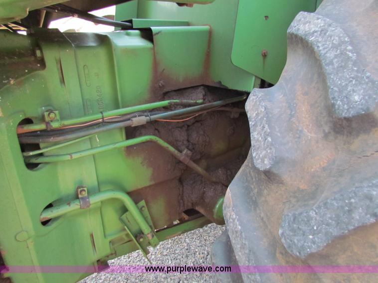 image for item B7156 1980 John Deere 8640 4WD tractor