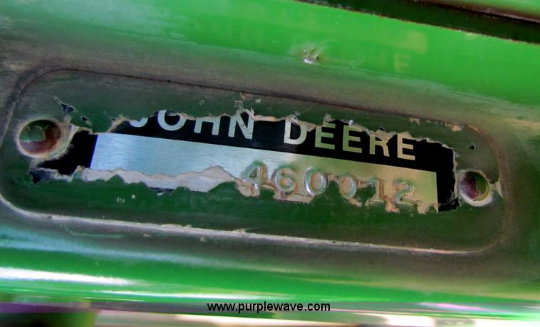 image for item B7232 1981 John Deere 7720 combine