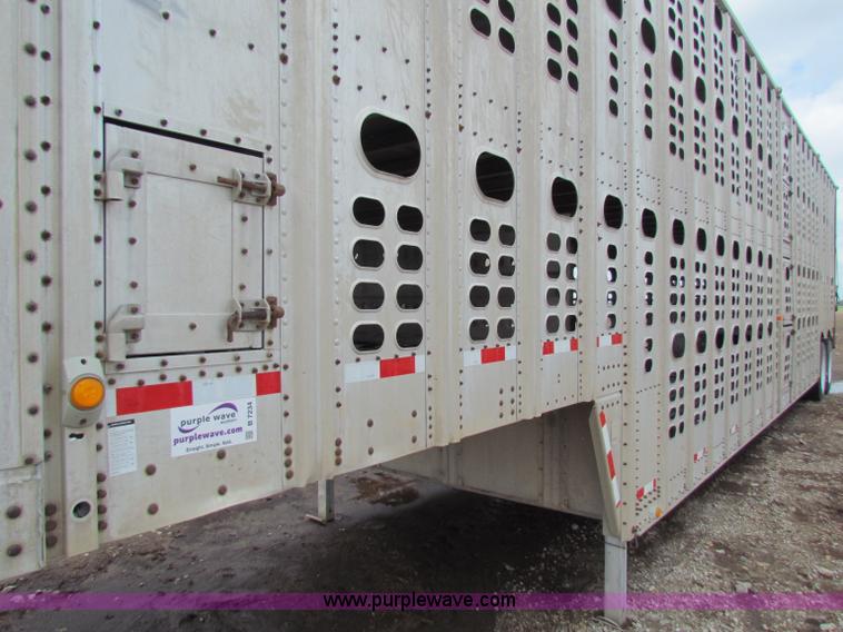 image for item B7234 1989 Wilson 48' aluminum cattle pot trailer