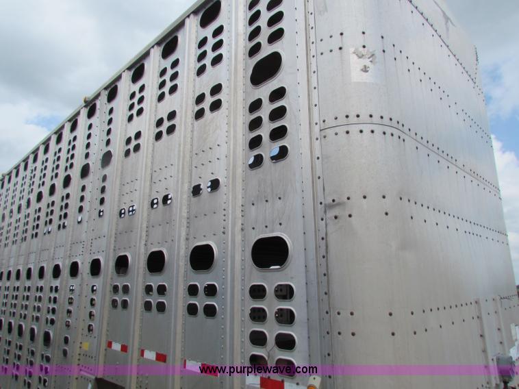 image for item B7234 1989 Wilson 48' aluminum cattle pot trailer