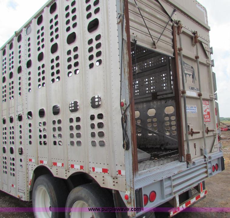 image for item B7234 1989 Wilson 48' aluminum cattle pot trailer