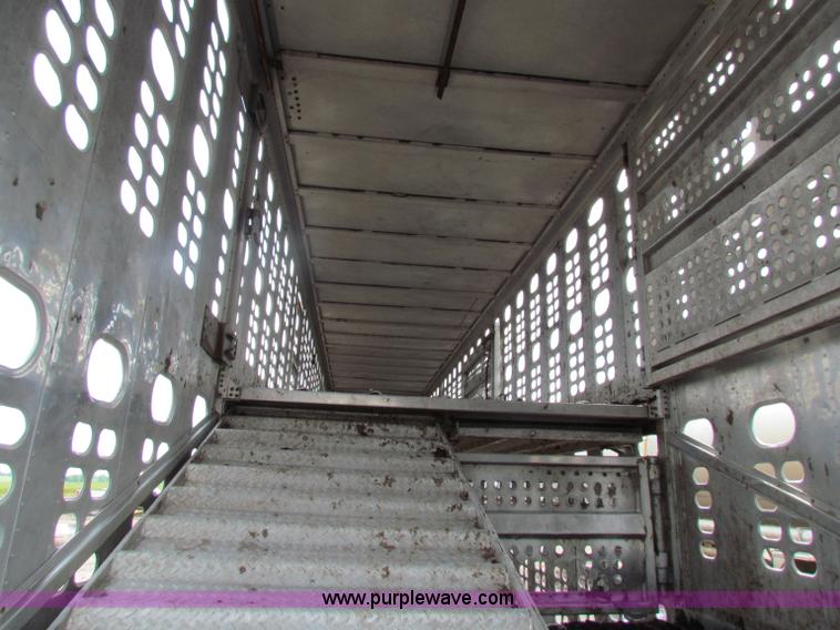 image for item B7234 1989 Wilson 48' aluminum cattle pot trailer