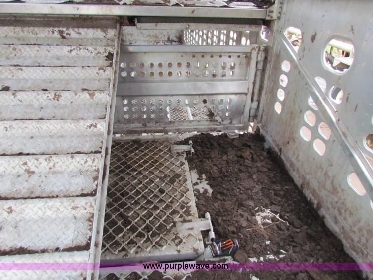 image for item B7234 1989 Wilson 48' aluminum cattle pot trailer