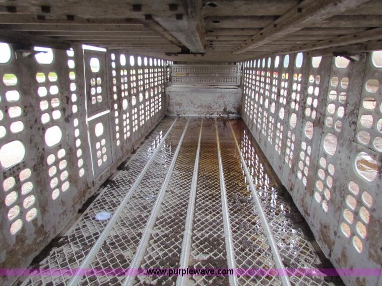 image for item B7234 1989 Wilson 48' aluminum cattle pot trailer