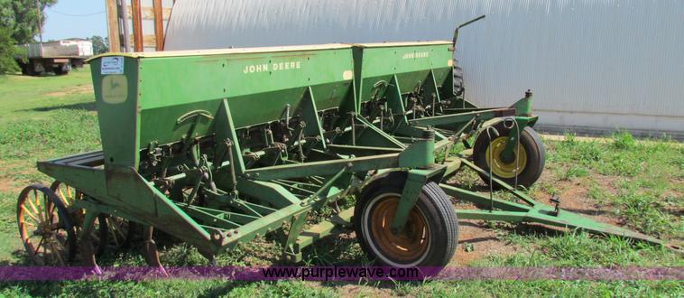 image for item B7239 (2) John Deere EZ101 drills