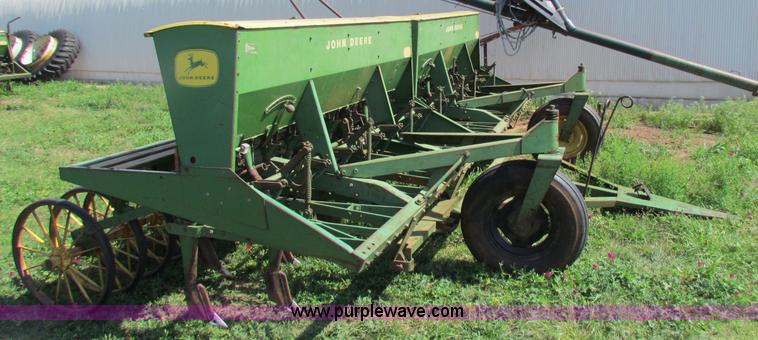 image for item B7239 (2) John Deere EZ101 drills