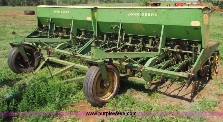 image for item B7239 (2) John Deere EZ101 drills