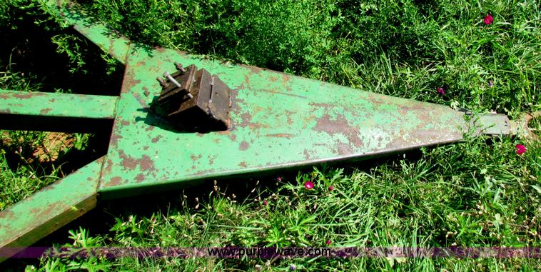 image for item B7239 (2) John Deere EZ101 drills