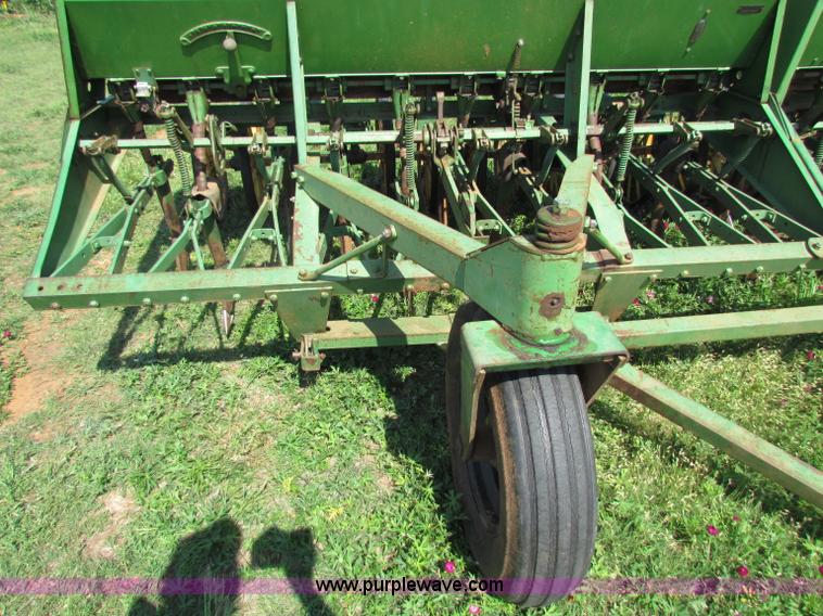image for item B7239 (2) John Deere EZ101 drills